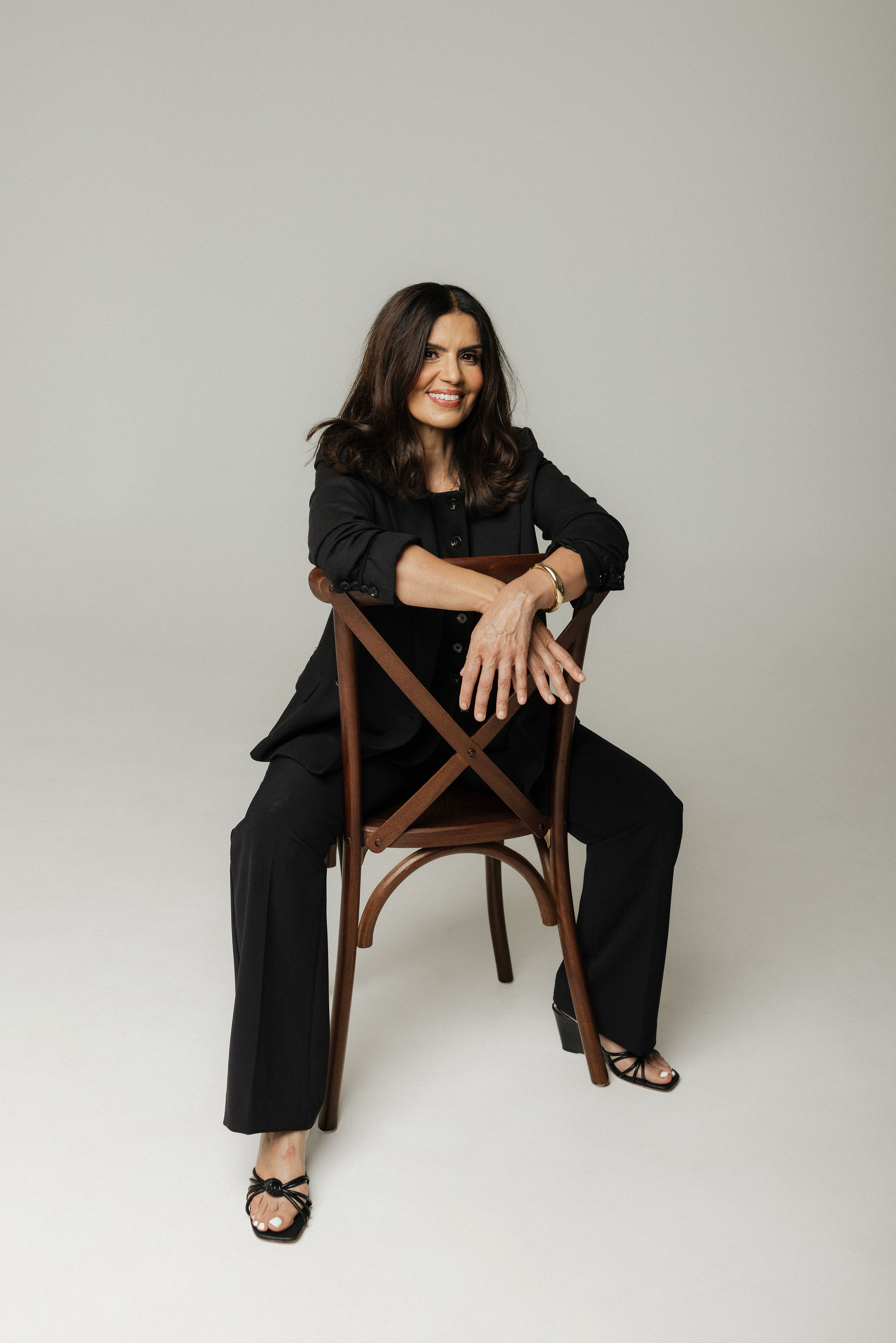Aura, Bilingual Real Estate Agent with The Hardy Group