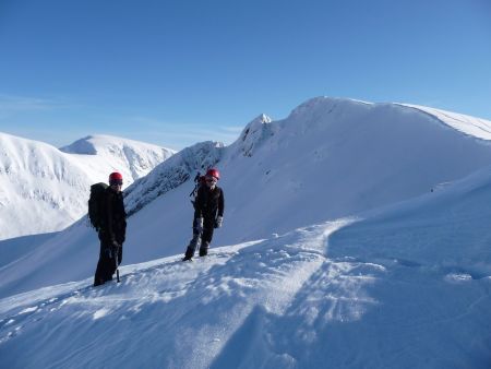 Make yourself secure in the winter mountains