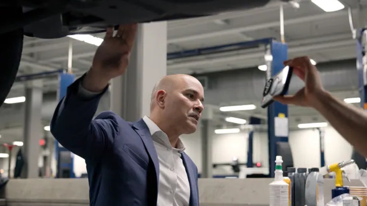 Dealership uses AI to speed repairs Dealership uses AI to speed repairs - ai repairs