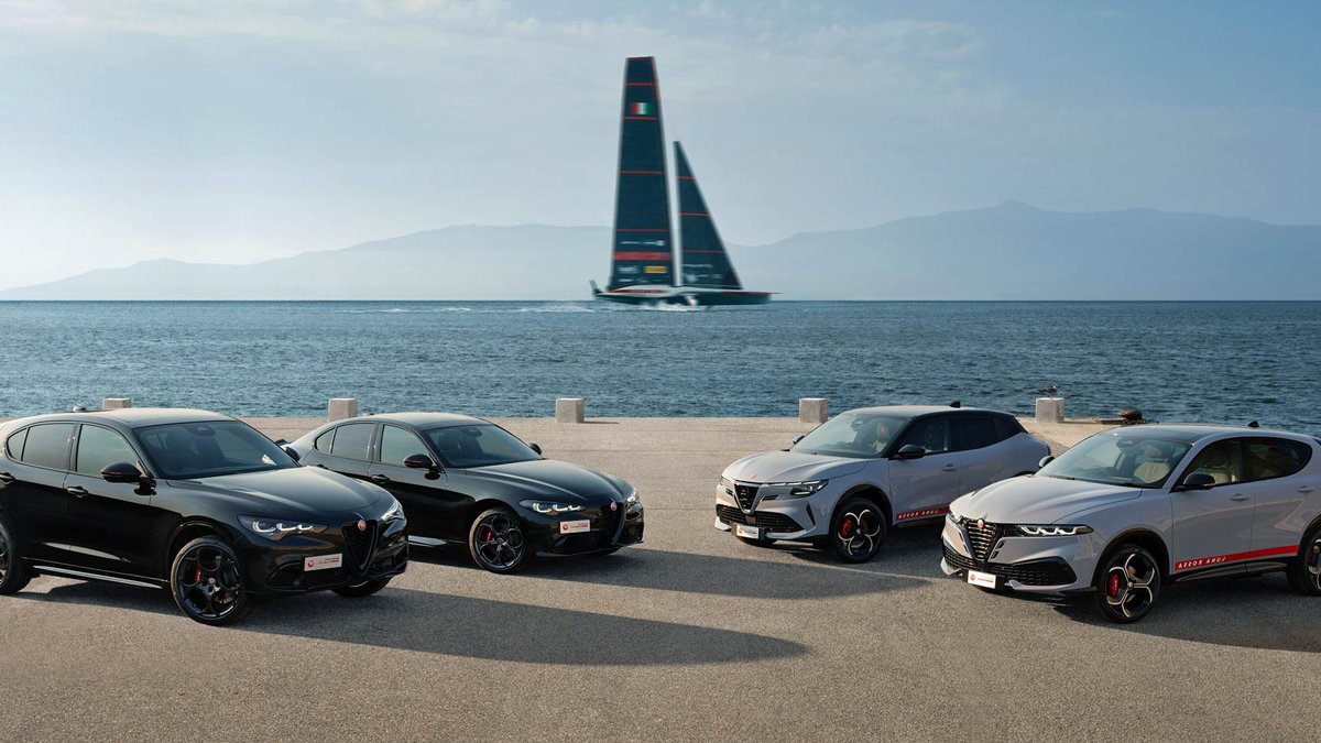 The high-performance Giulia Quadrifoglio saloon.