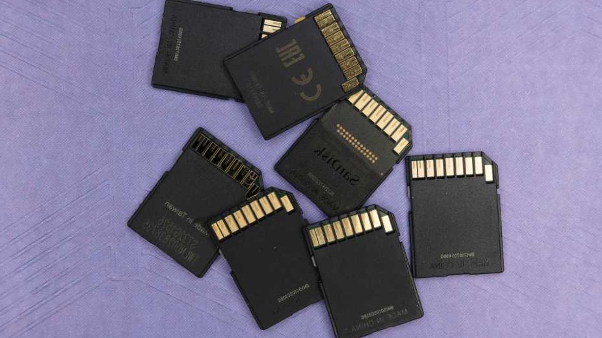 SD Card Prices Surge, Extending Lifespan Key Amid Shortages Pile of SD cards that could be broken or inoperable.