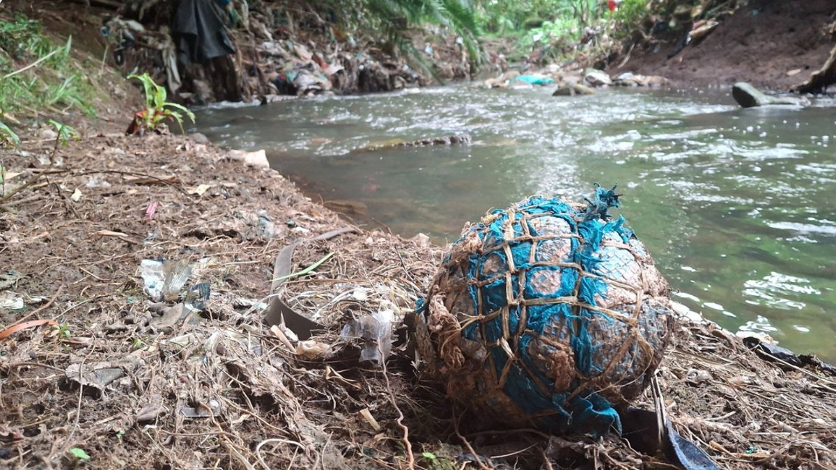 Floods and pollution ravage lives in Nairobi and Johannesburg
