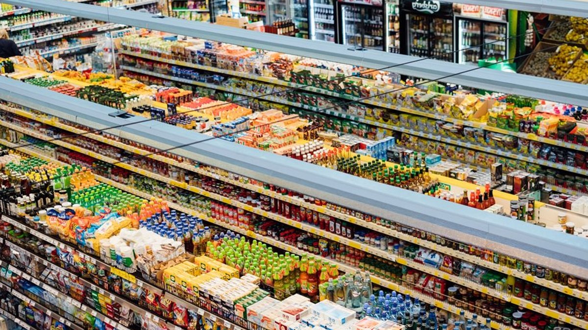 Greece Aims to Contain Food, Fuel Prices Amid Inflation - greece inflation