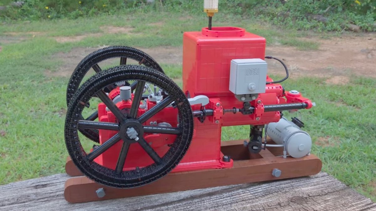 Lego fan builds working hit-and-miss engine Lego fan builds working hit-and-miss engine - hit and miss engine