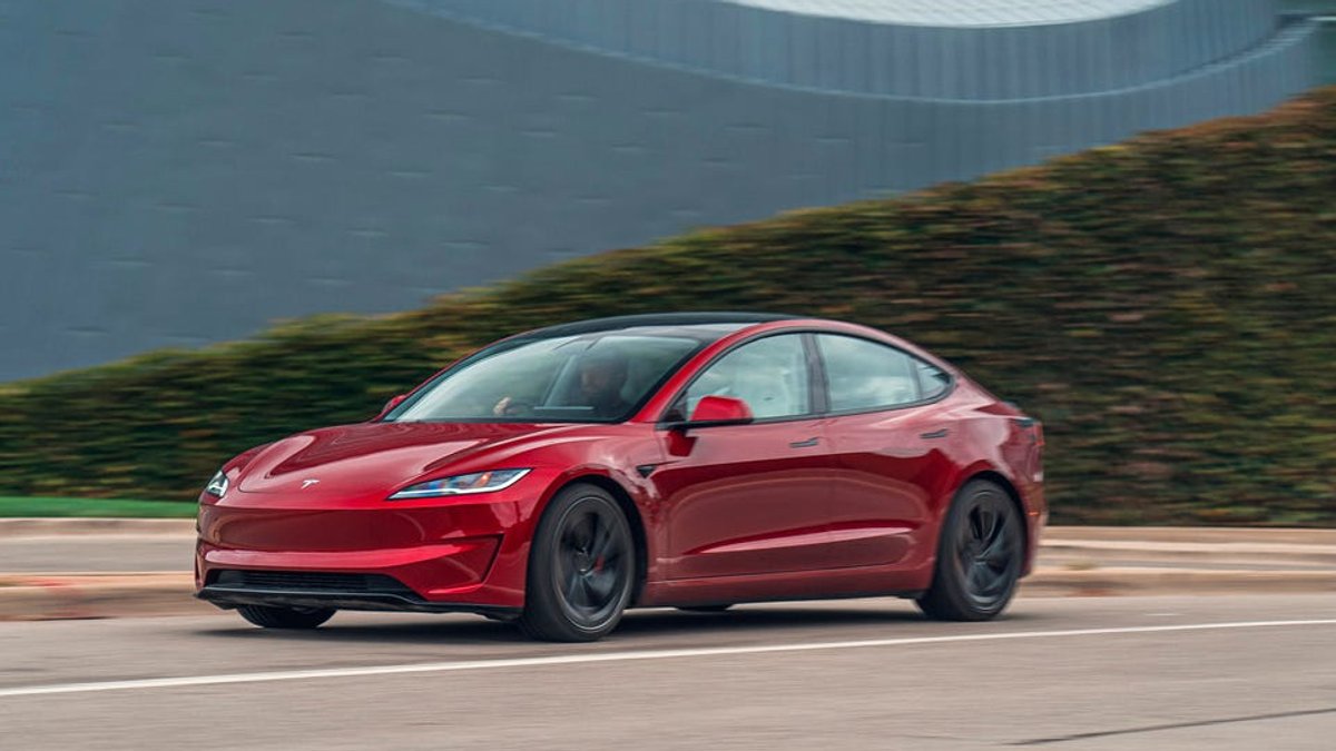 Tesla Updates Model 3 with New Features - tesla model 3