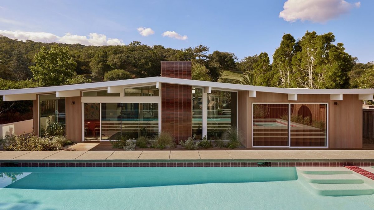 Family renovates midcentury home in Marin County - midcentury home
