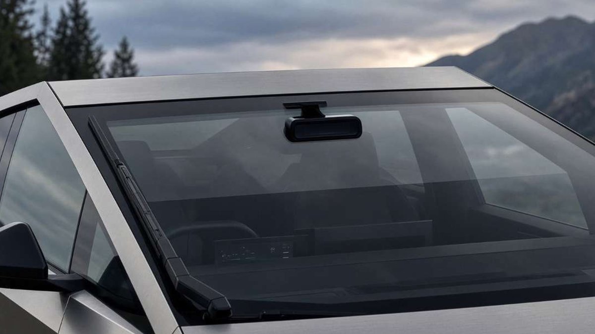 Cybertruck Windshields Show Distortion, Owners Report - cybertruck windshield