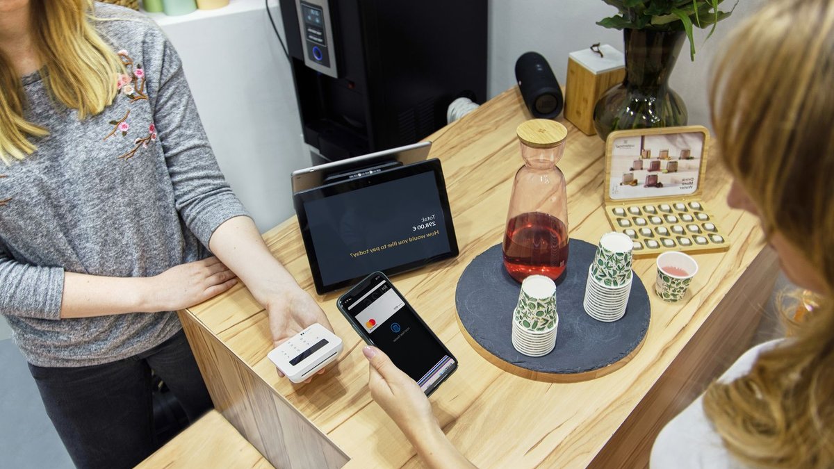 Toshiba launches new handheld retail device M7 - handheld retail device
