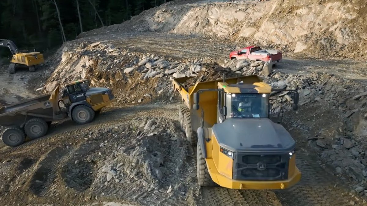 Interstate 40 Rebuilds Stronger After Hurricane Helene's Devastation - interstate 40