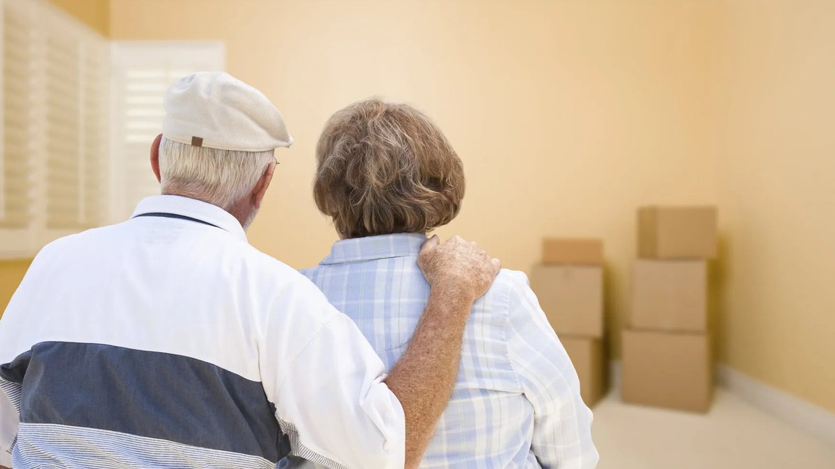 Why boomers stay put despite their housing wealth - boomers stay home
