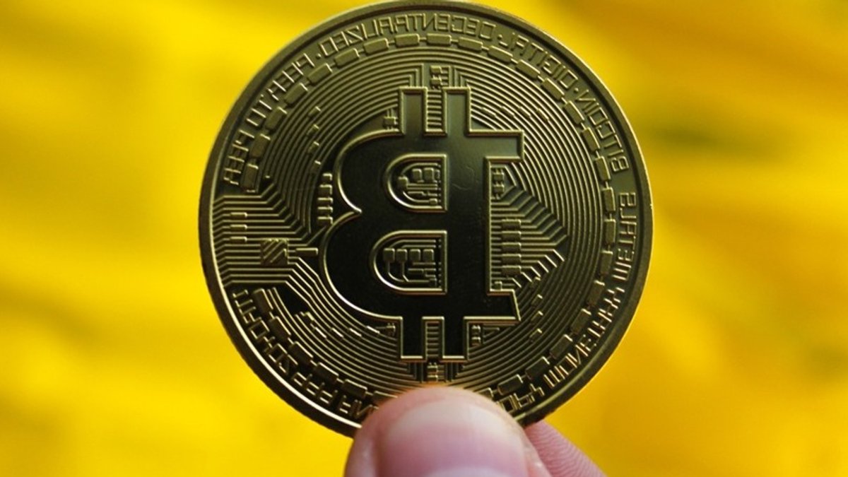 Bitcoin Climbs on Analyst Upgrades from Citi, TD Cowen - bitcoin price targets