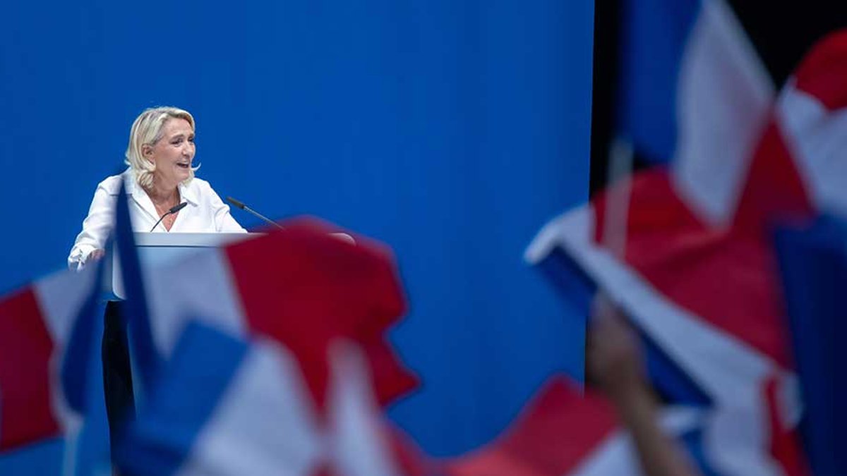 Le Pen's EU Gambit Looms Over Macron's Final Days - le pen eu gambit