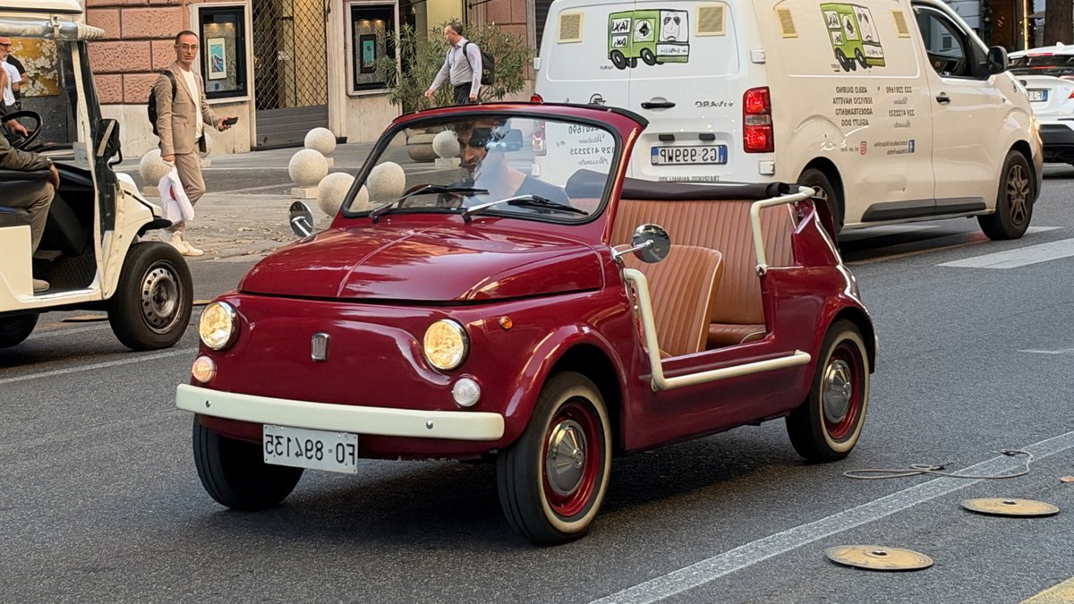Fiat 500 Jolly and G500 Handle Rome's Streets with Style - fiat 500