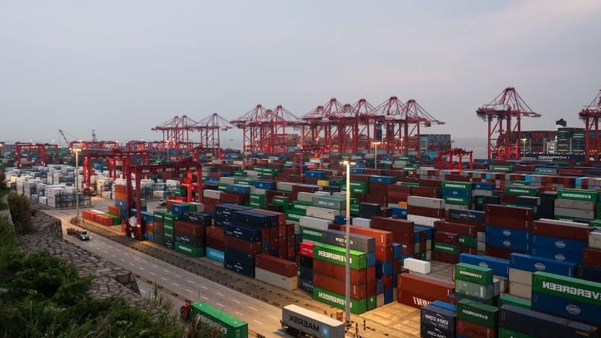 China's Economy Rebounds on Export Surge, Domestic Woes Persist - export surge
