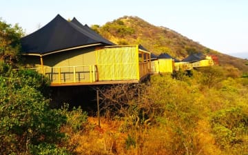 Luxury tented camp opens in Serengeti for migration views