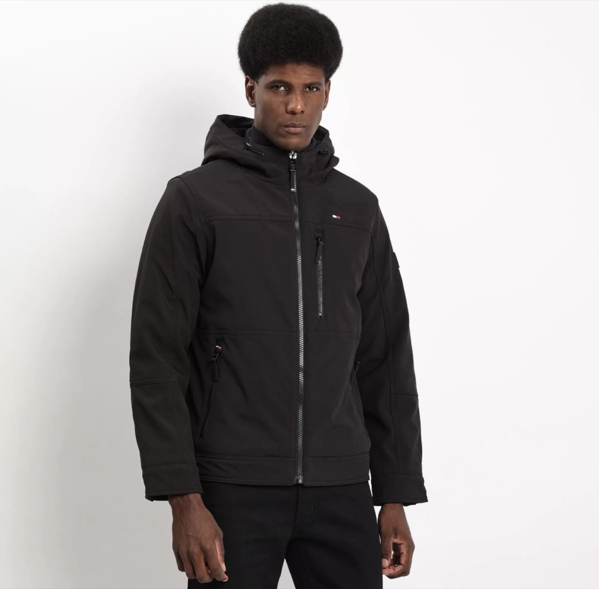 Jaqueta Softshell com Capuz e Forro Sherpa