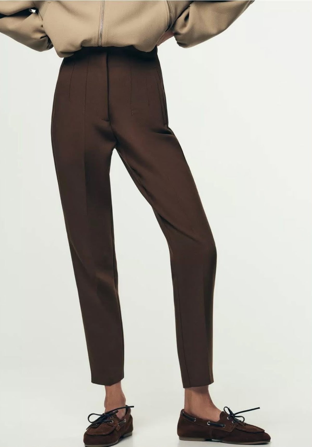 Calça de Alfaiataria Cintura Alta Marrom