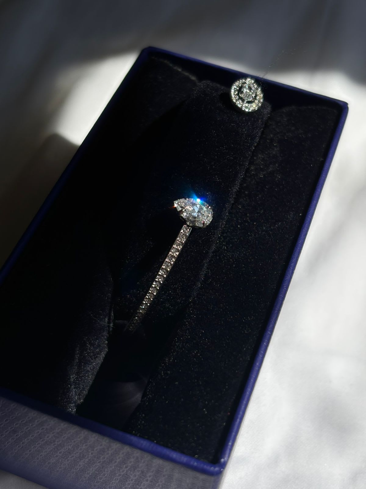 Bracelete Aberto com Cristal Gota