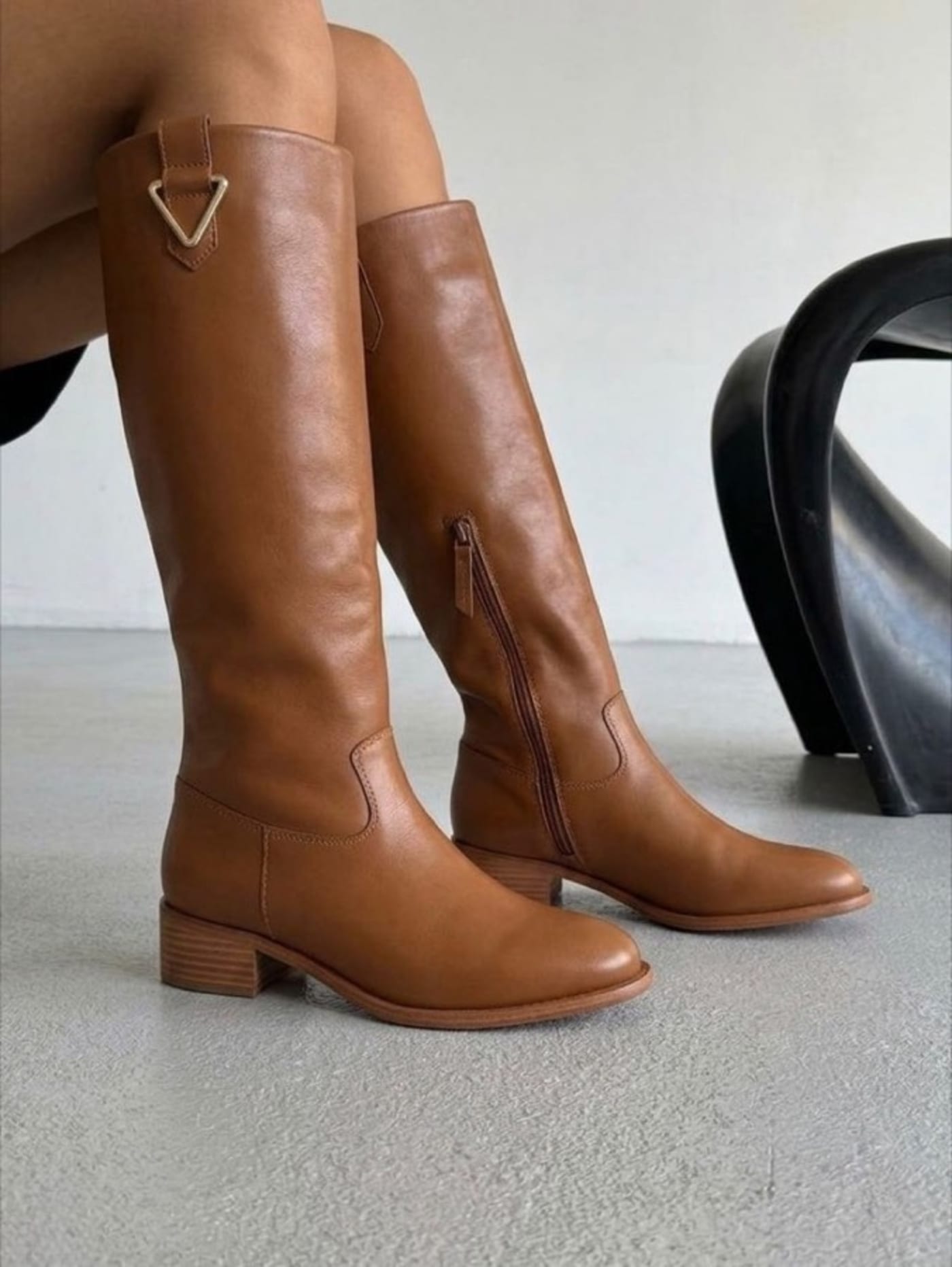 Bota Montaria em Couro Caramelo · Schutz · B.