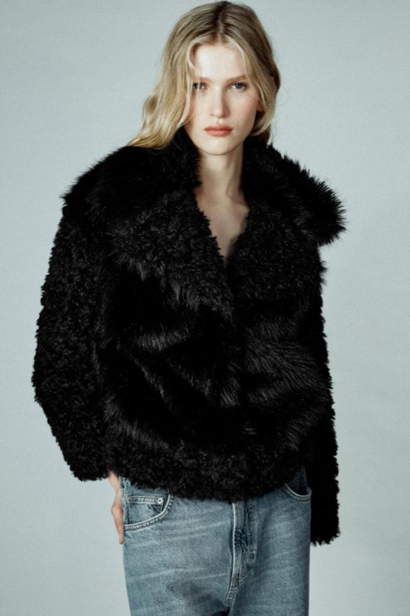 Faux Fur Coat Preto · Zara · B.