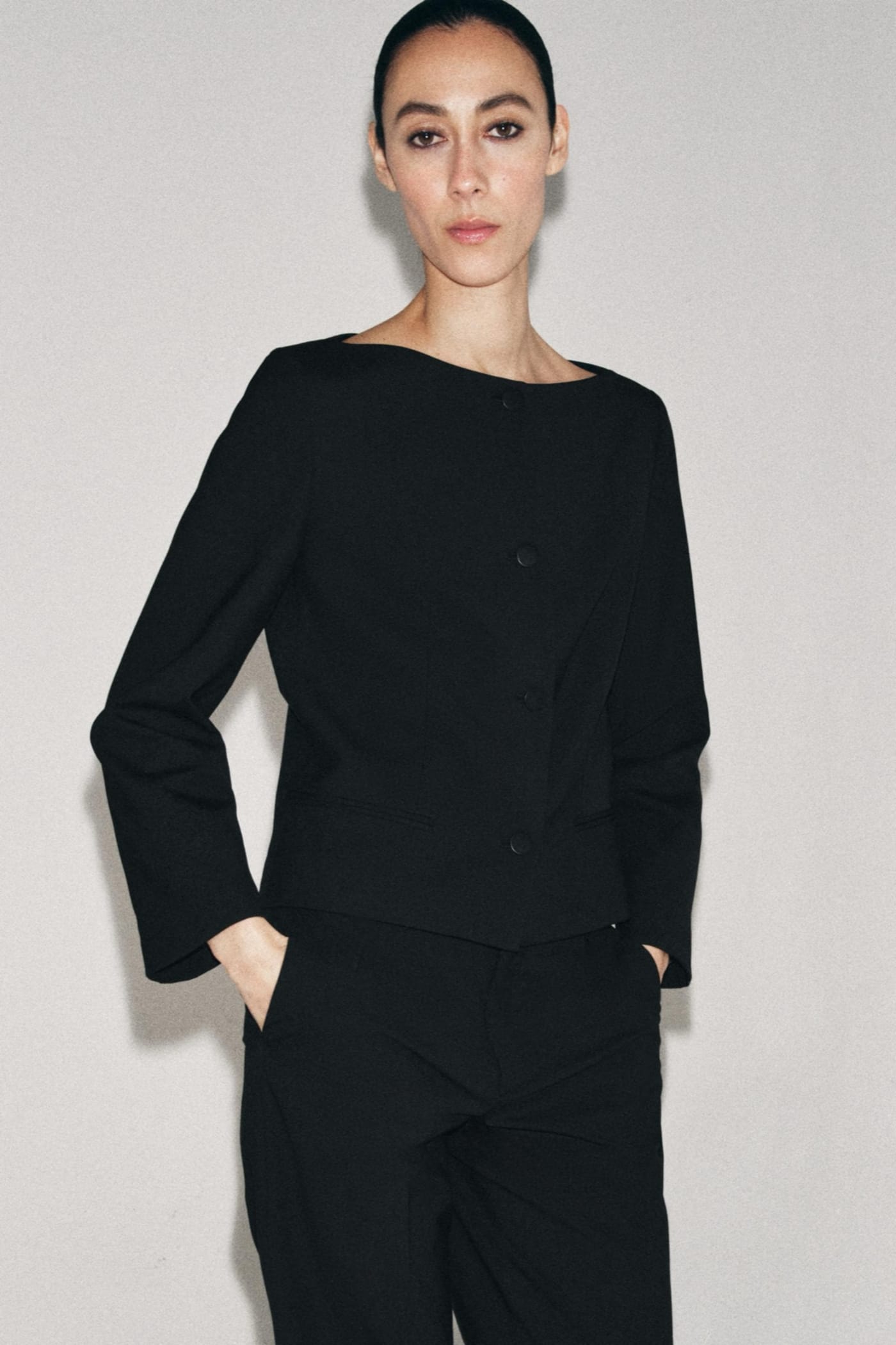Jaqueta Minimal de Alfaiataria Preta · Zara · B.