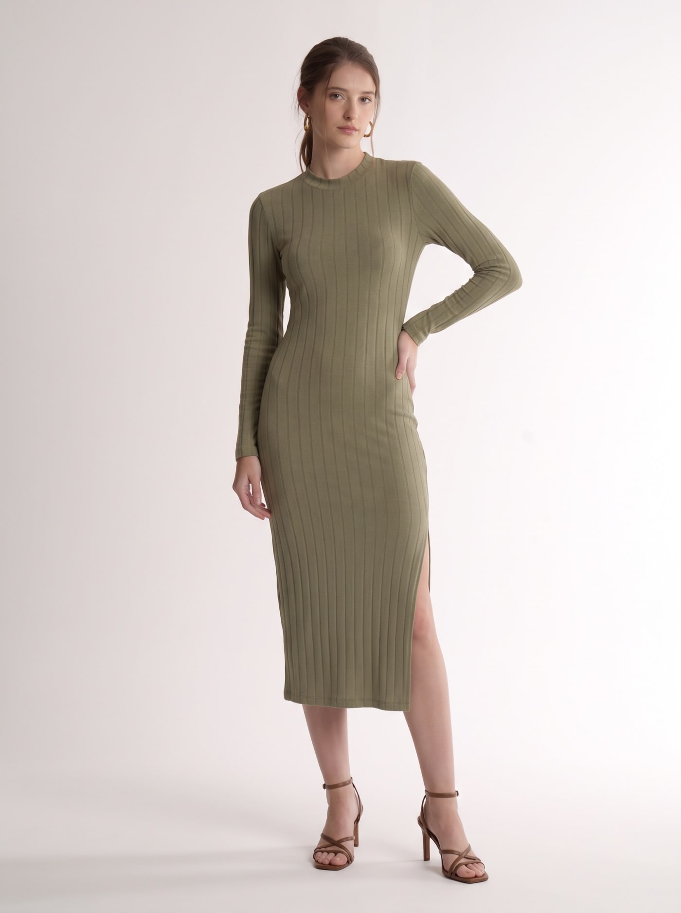 Vestido Midi Canelado Verde · Colcci · B.