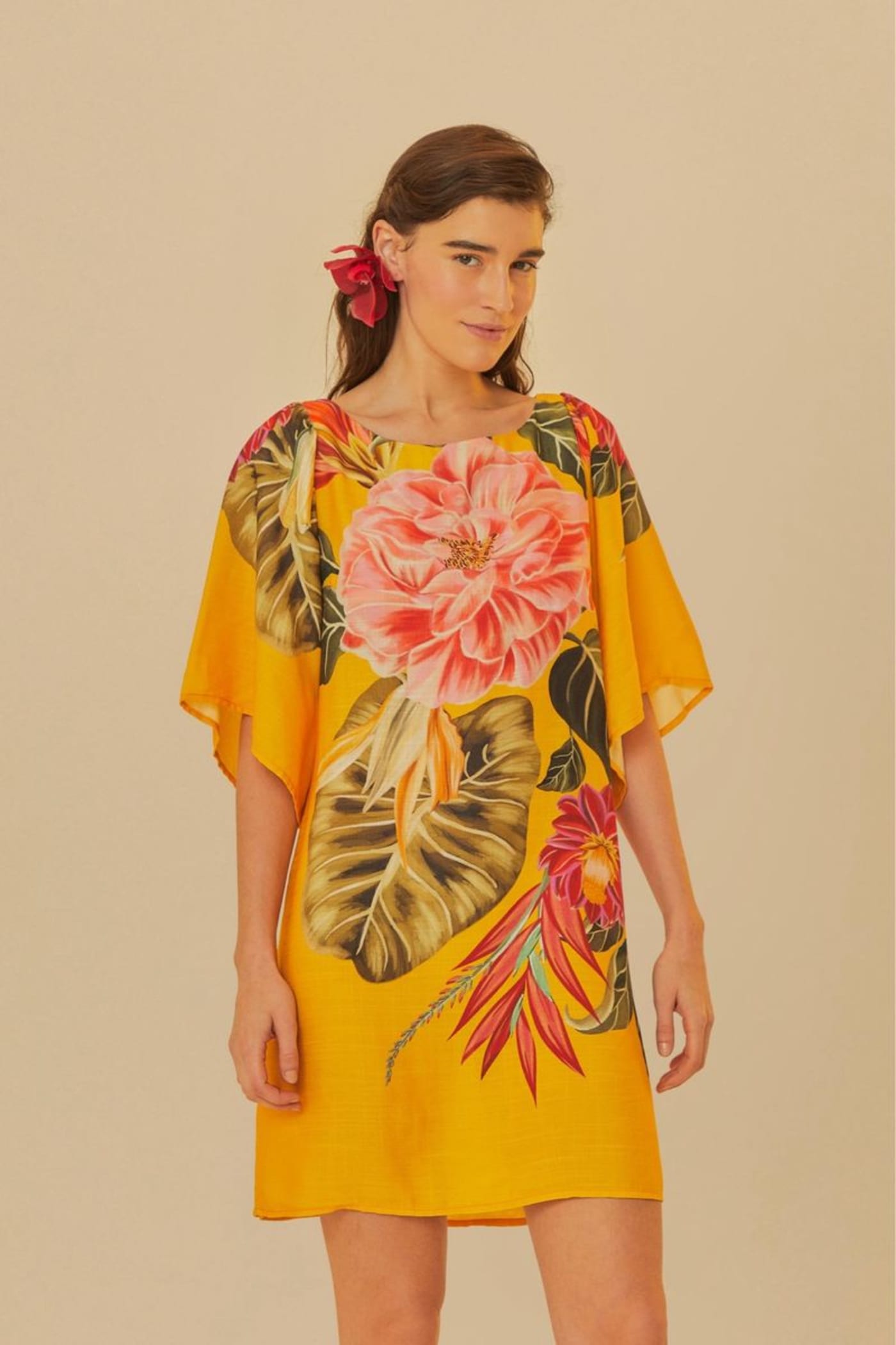 Vestido Curto Estampa Tropical · Farm · B.