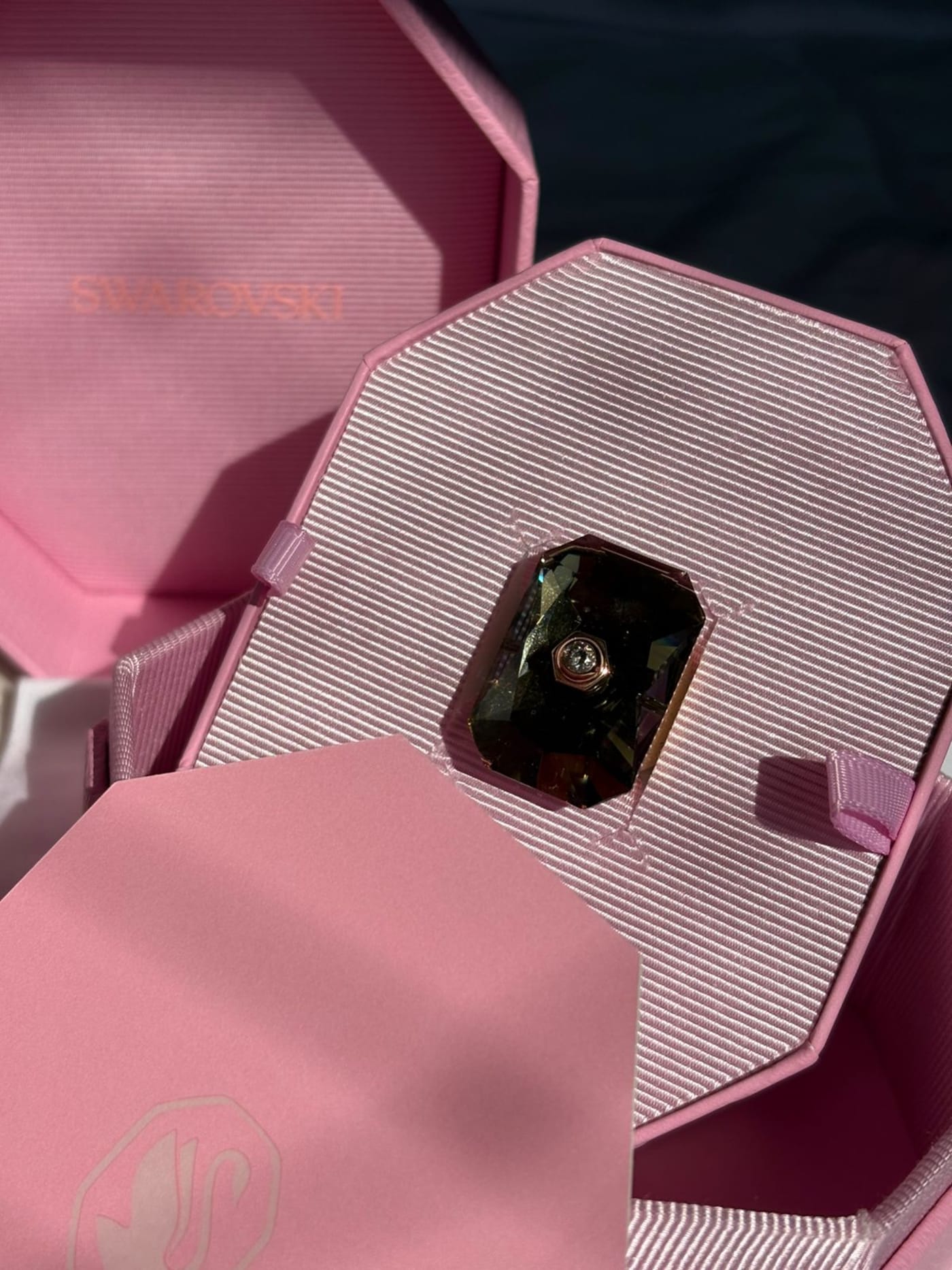 Anel Cocktail Numina · Swarovski · B.