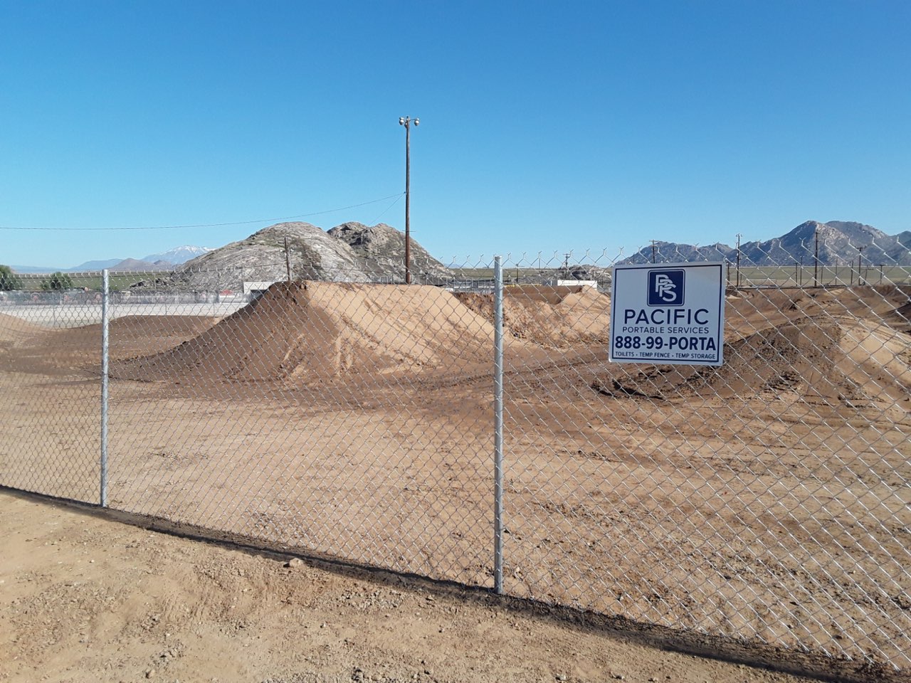 construction site temp fence