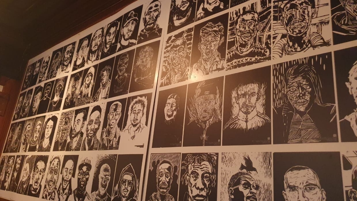 Kunstenaars beelden hun trauma&rsquo;s uit op tentoonstelling van UvA-studenten
