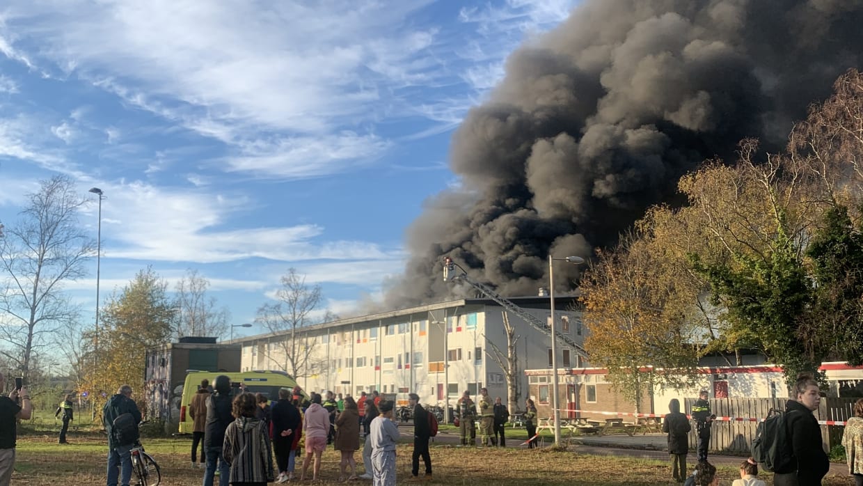 Update | Zorgen over brandveiligheid Startblok Riekerhaven: ‘Er is hier altijd wat aan de hand’