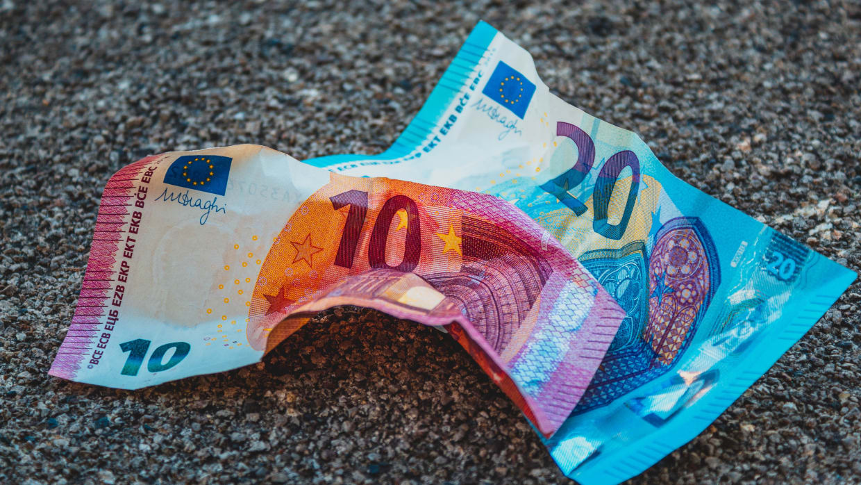 FNV en LSVb dreigen met acties voor energietoeslag
