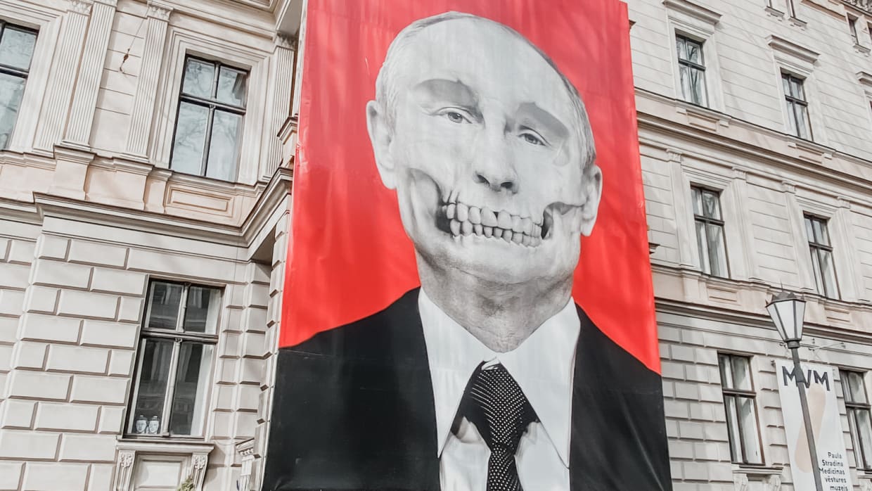 UvA-hoogleraar genocidestudies: ‘Poetin moet voor tribunaal gebracht worden’