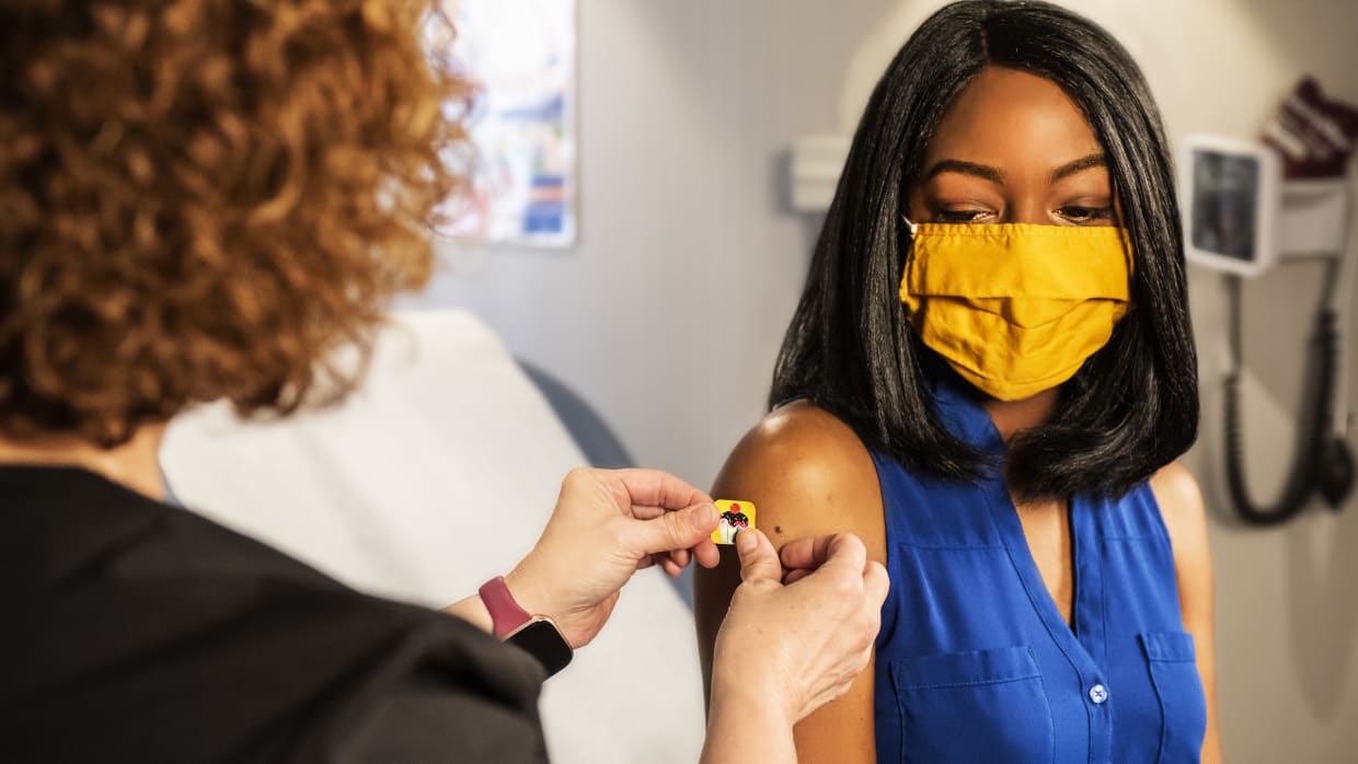 ‘Ongevaccineerden weren gaat in tegen principes van goede wetenschap’
