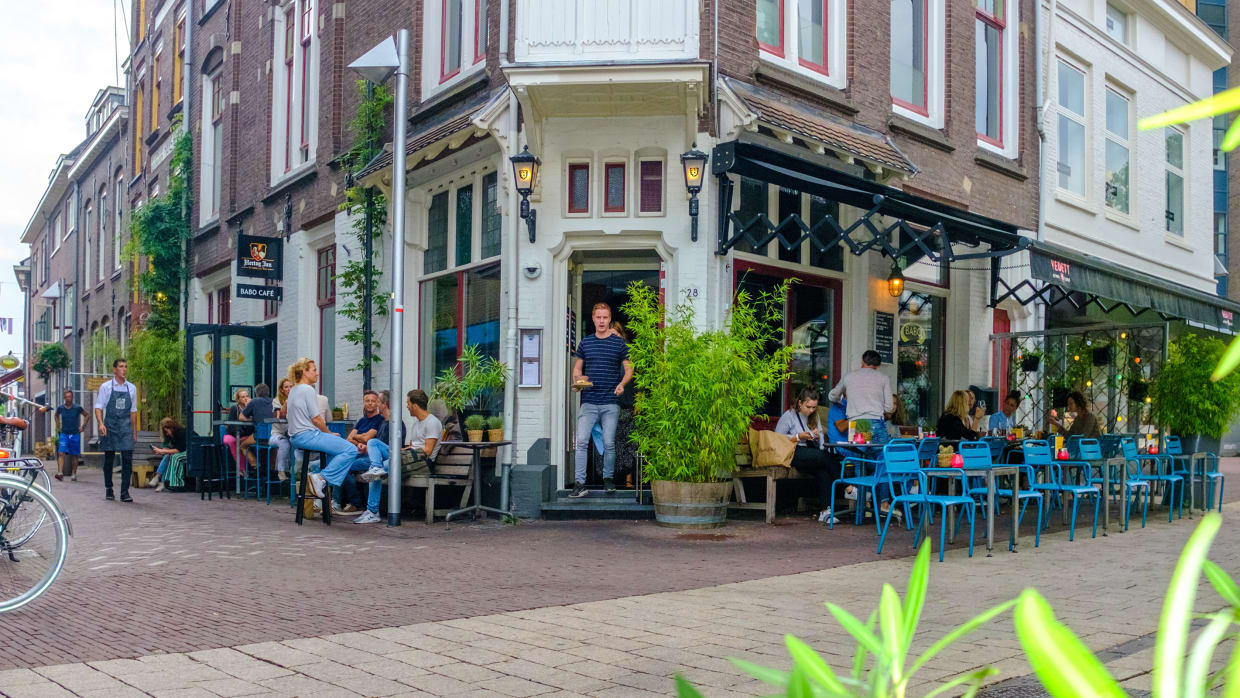 Willemijn van Dolen | Hoe voorkom je een fooi uit schuldgevoel? 