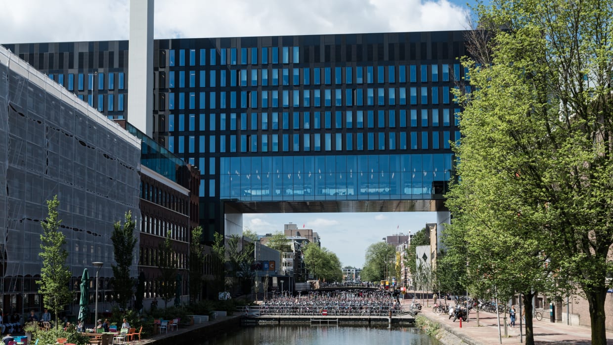 UvA-logo verdwijnt toch van rapport Renaissance Instituut