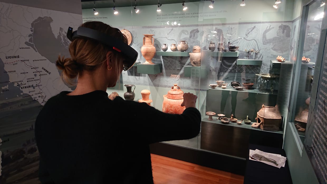 Hololens van UvA-archeologen brengt vondsten tot leven