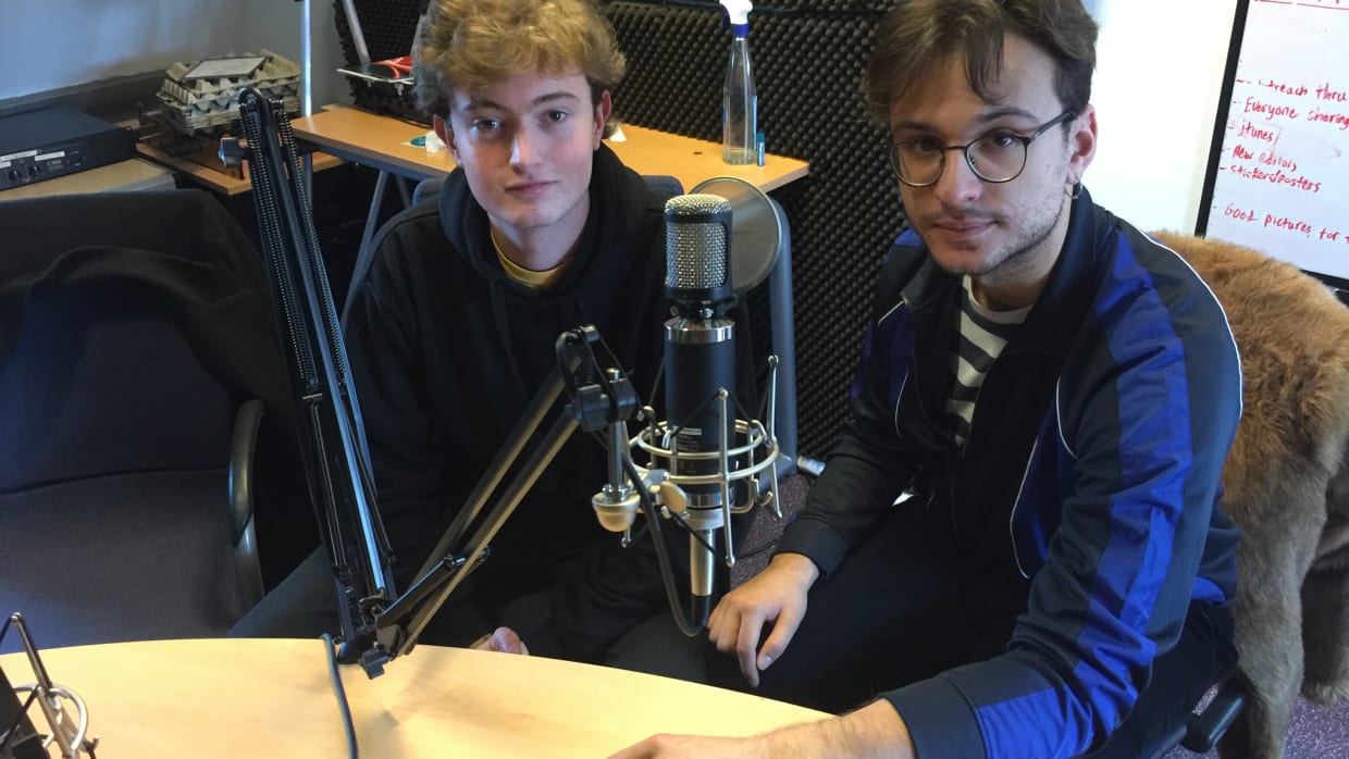 Internationals start UvA Radio: &lsquo;There isn&rsquo;t much of a community feeling at the UvA&rsquo;