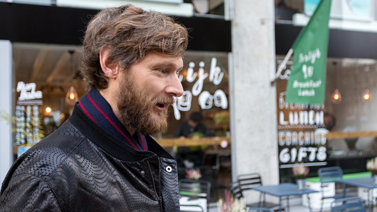 Hoe Amsterdam wordt verkocht aan de hoogste bieder