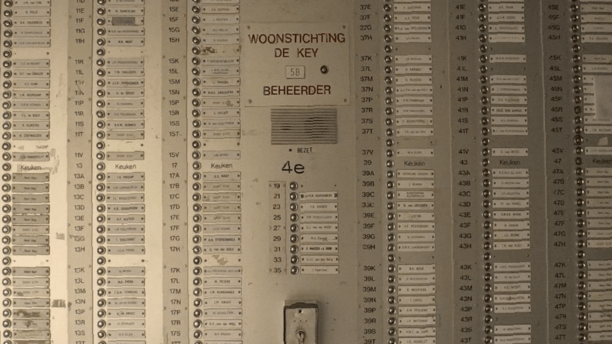Video | Weesperflat 50 jaar: 'De hele flat stond op zijn kop'