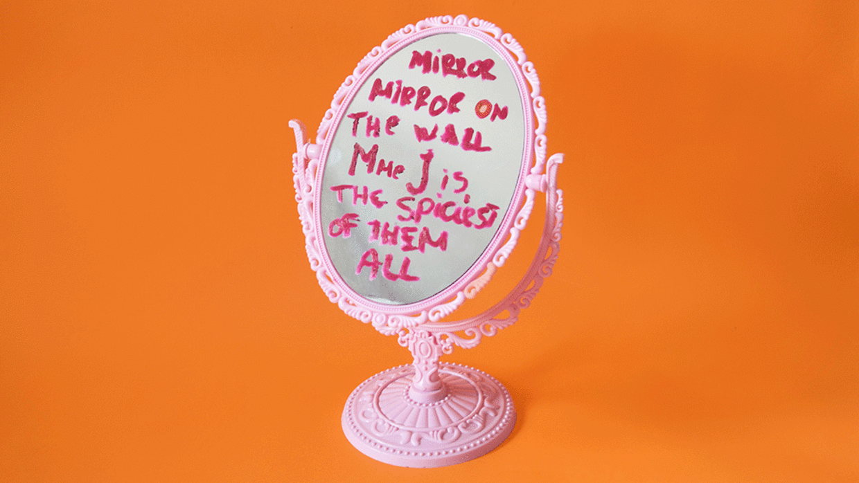 Madame Jeanette wil modewereld niet al te serieus nemen