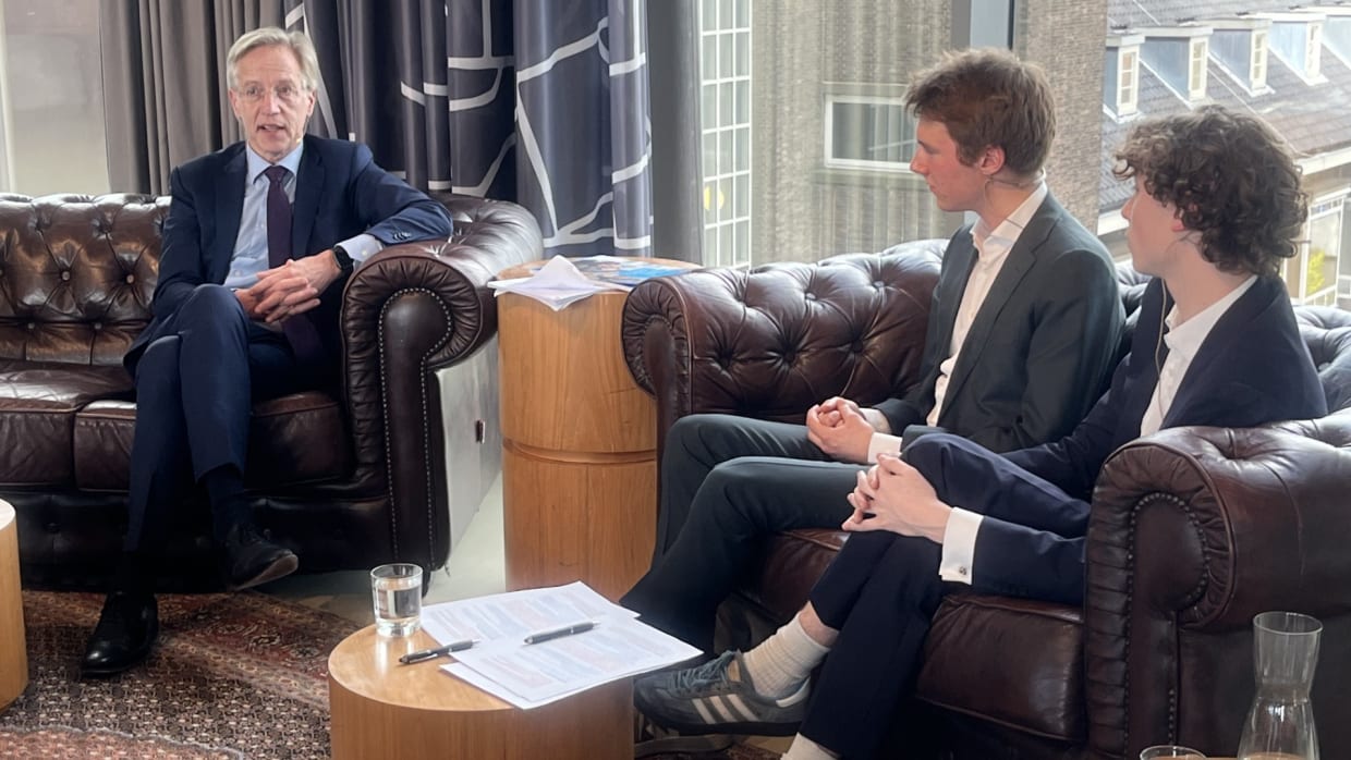 Dijkgraaf op de UvA: &lsquo;Discussie over internationals niet mengen met algemene discussie over migratie&rsquo;
