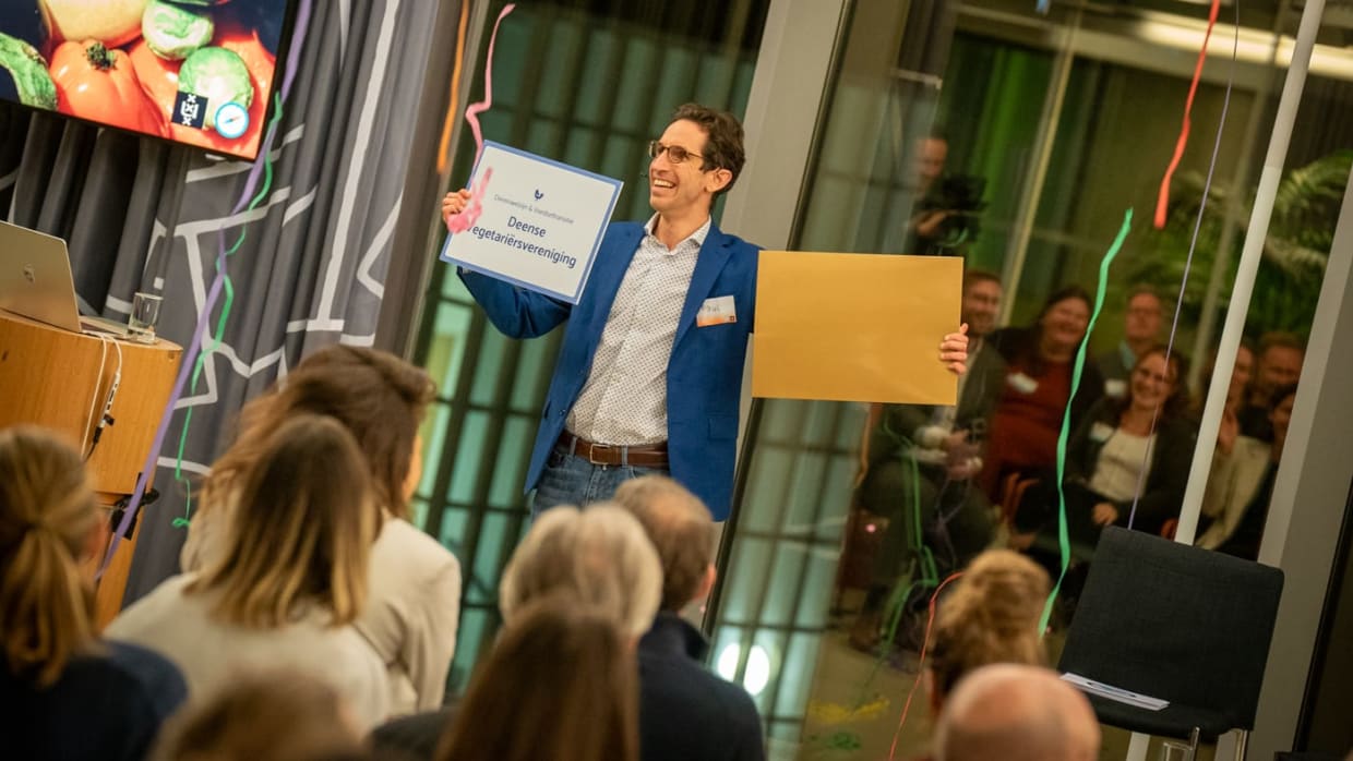 Paul Smeets during the announcement of the three most effective charities Tuesday afternoon at De Brug op Roeterseilandcampus. 