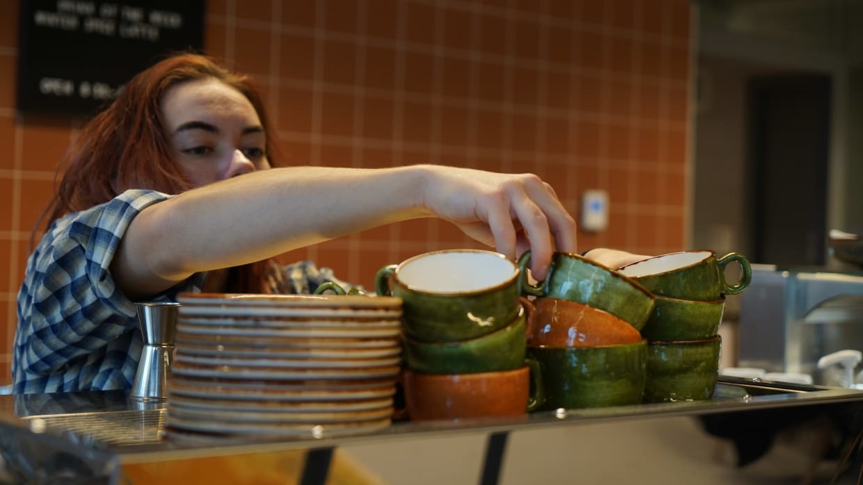 Caf&eacute;&rsquo;s op UvA zien negenhonderd euro aan kopjes verdwijnen