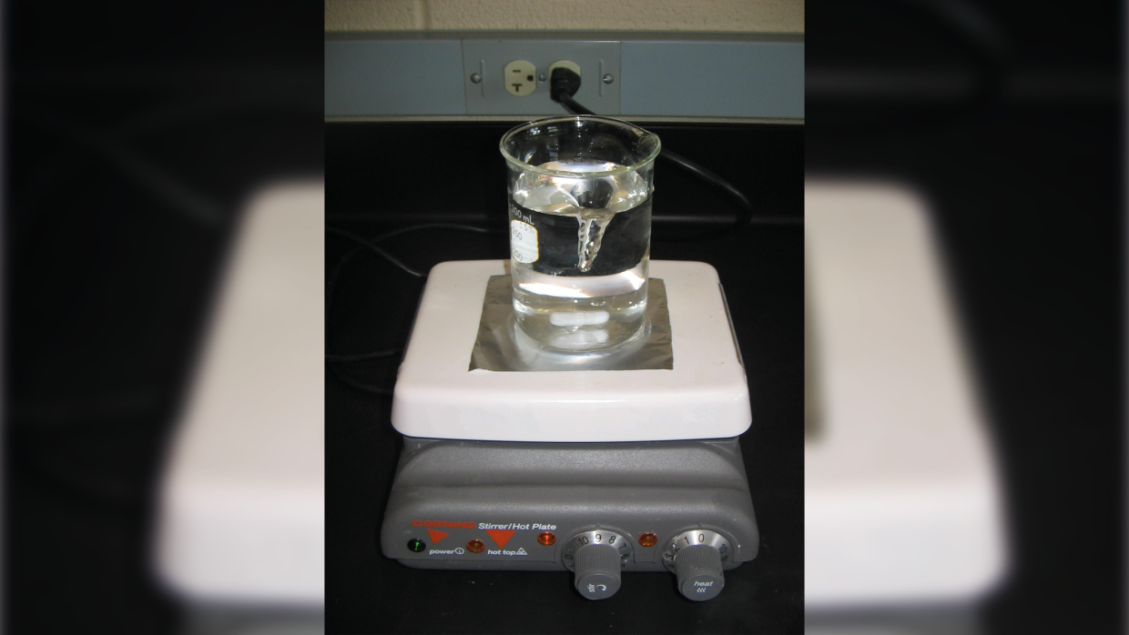 Veel ophef rondom roerstaafje waarmee chemici al decennia hun reacties mengen 