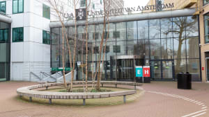 Faculteit Economie en Bedrijfskunde koerst af op rode cijfers 