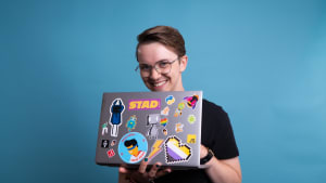 Nieuwe Folia-columnist Pepijn: &lsquo;Als er binnen de studie iets niet klopt, word ik gelijk geappt&rsquo;