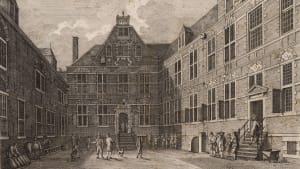 Gezicht op de binnenplaats van het Oost-Indisch huis aan de Kloveniersburgwal rond 1800.