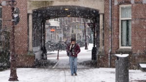 Sneeuwbuien kleuren UvA-campussen wit