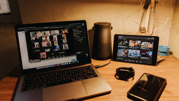 UvA: iedere student eens per week fysiek onderwijs bieden ‘logistiek onmogelijk’